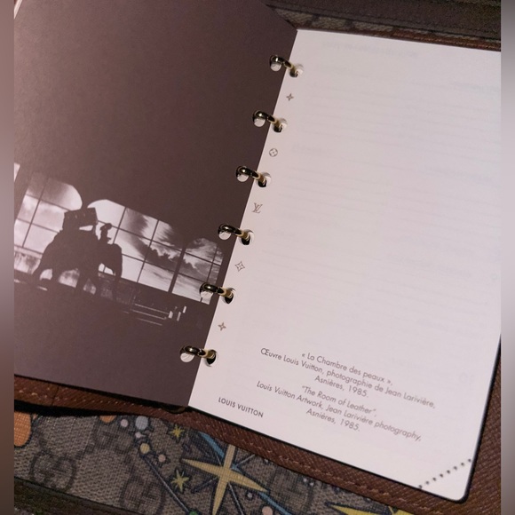 🖤Authentic Unisex Louis Vuitton Chibi Takashi Murakami Agenda PM.🤎 - Picture 14 of 16